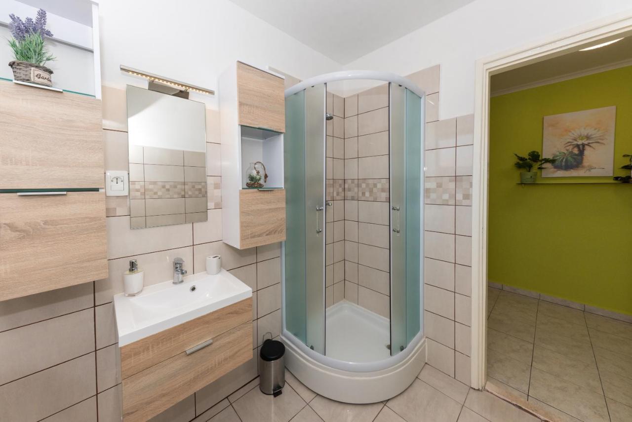 Apartment Danijela Šibenik Eksteriør billede