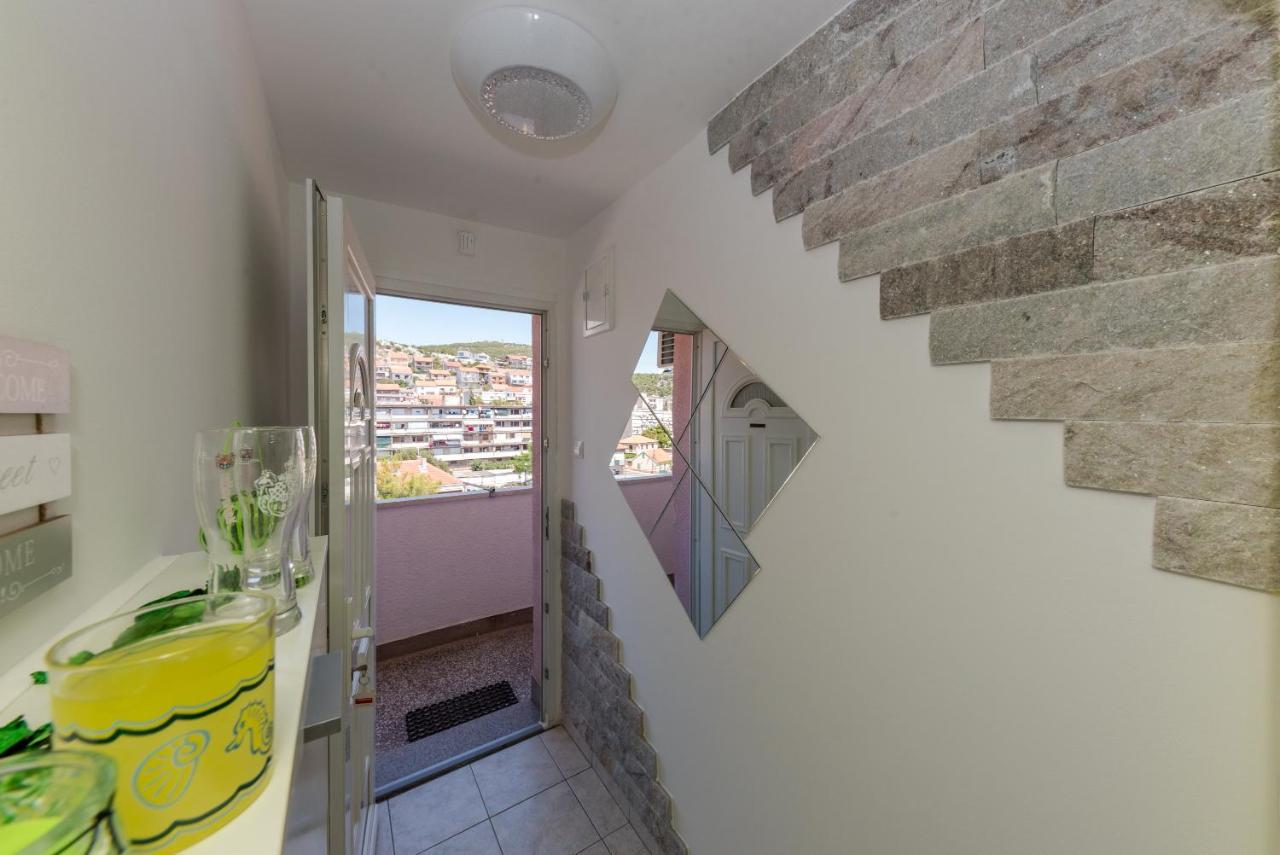 Apartment Danijela Šibenik Eksteriør billede