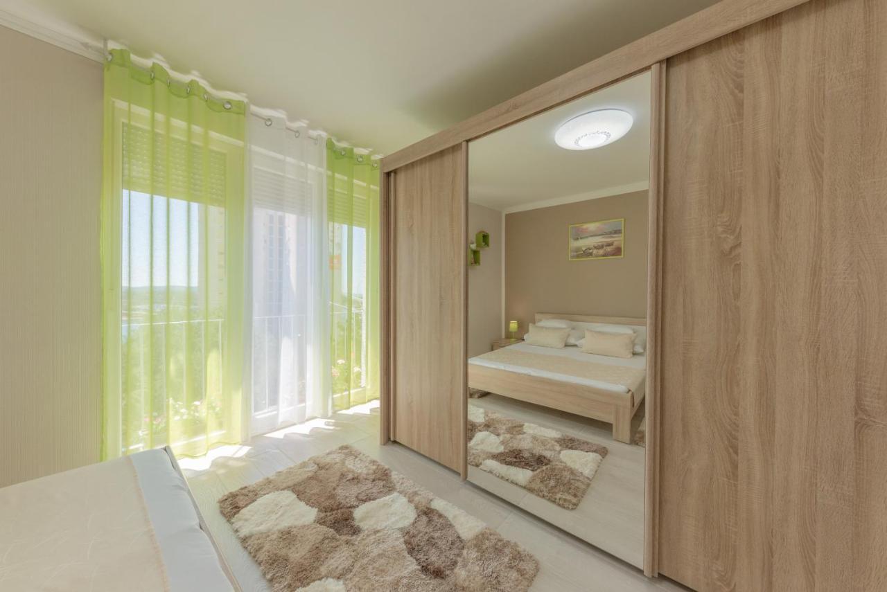 Apartment Danijela Šibenik Eksteriør billede